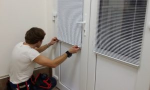 Установка рулонных жалюзи в Дедовске